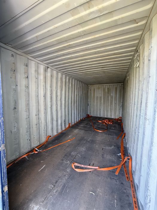 Vand container maritim