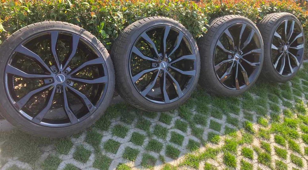 Джанти AUTEC Uteca с гуми 265 35 R22