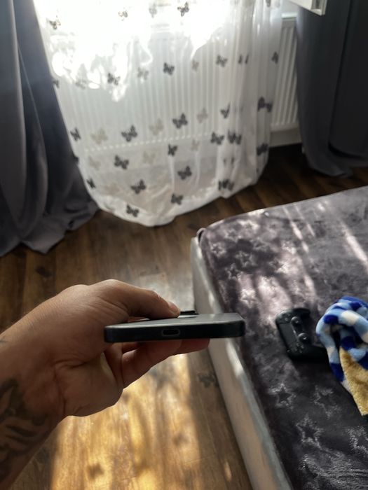 schimb cu ps 5 iphon 16 pro max