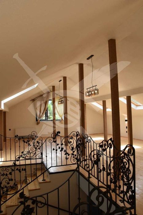 Продава се Къща в с. Драгичево, Област Перник - 320 кв.м за 834 €/кв.м - Снимка #18