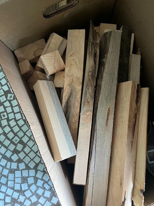 Отдам доски, паллету.