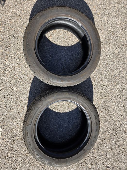 235 55 18 Maxxis premitra snow wp6 suv