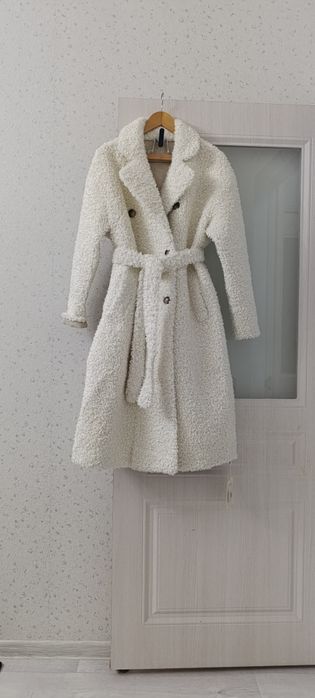 Продам пальто альпака новый