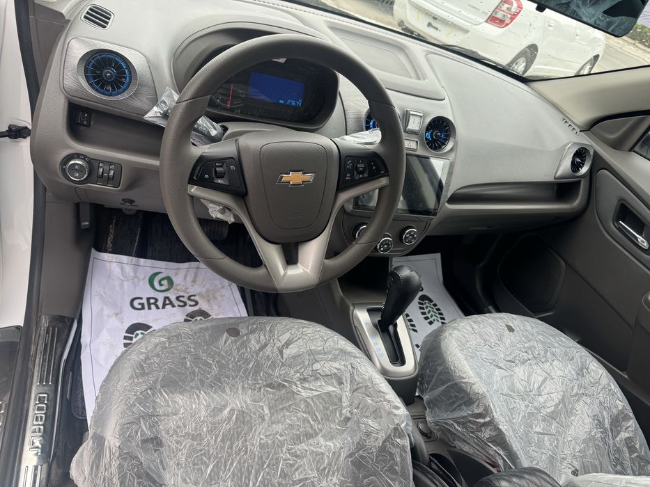 Chevrolet Cobalt 2024 — 5