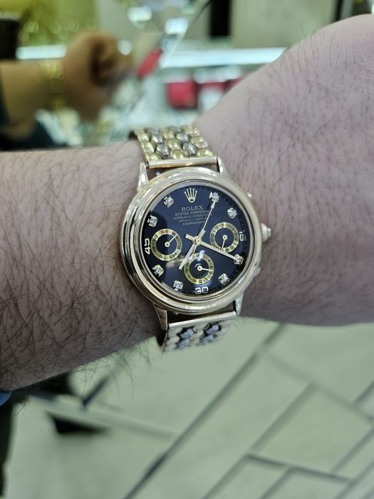 Золотые часы ролекс  с браслетом 585 пробы
Унисекс модель
В среднем ди