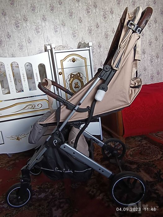 Янги болалар каляскаси