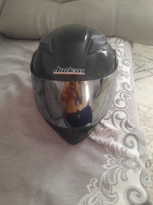 Срочно продам шлем