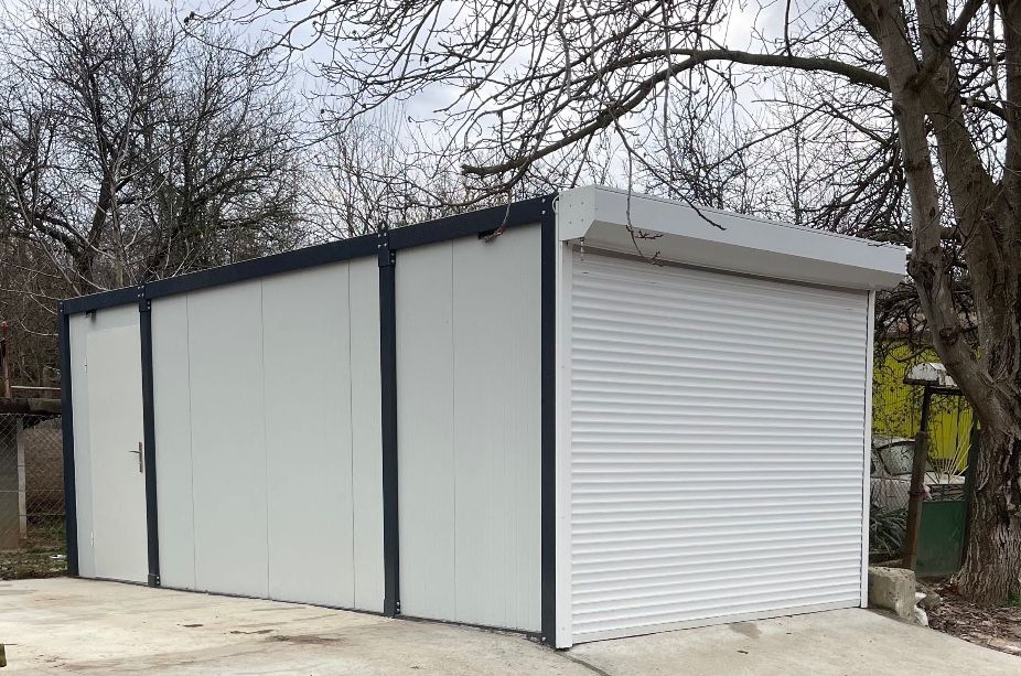 Гаражи /складове /павилиони