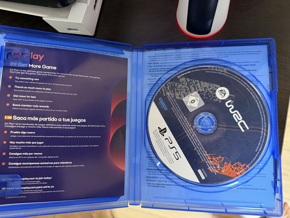 Игра за ps5 W2C