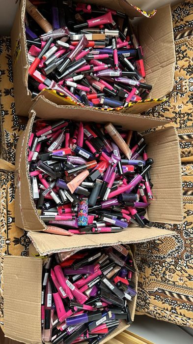 Loreal si maybelline cosmetice