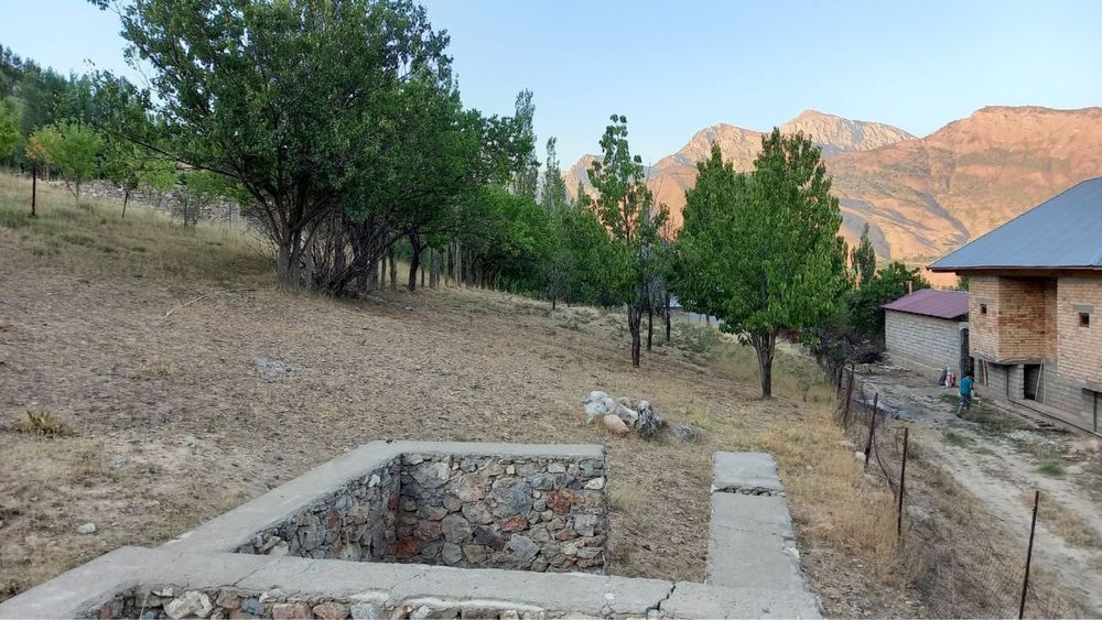 Юсуфхонада дача учун ер сотилади.