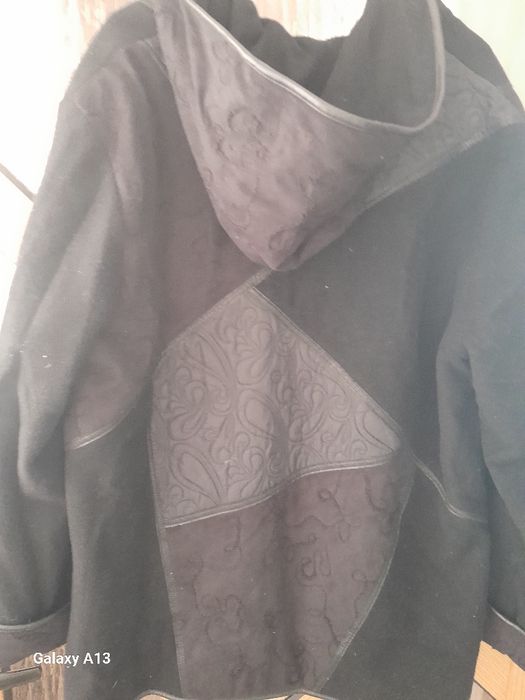 Geaca superbă, cu broderie 48