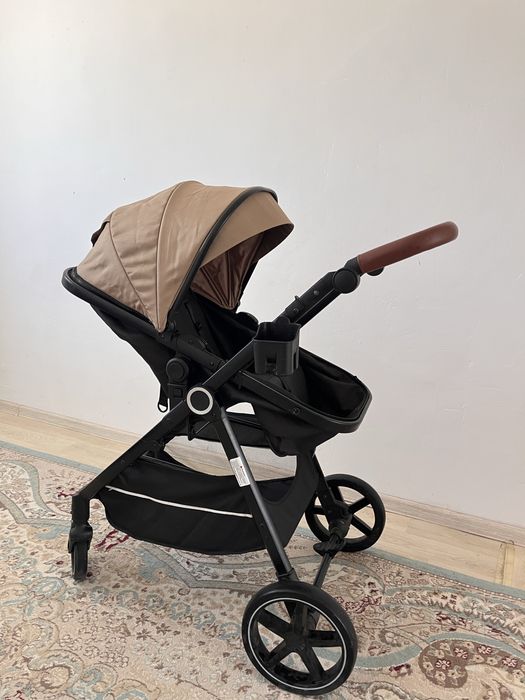 Коляска прогулочная TOMIX