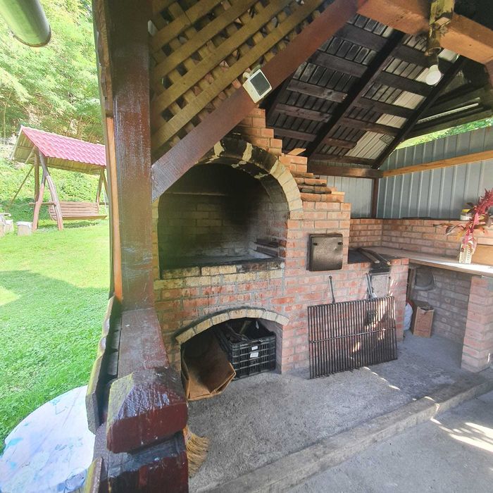 Cabana de inchiriat la munte -Cabana Bulzureana