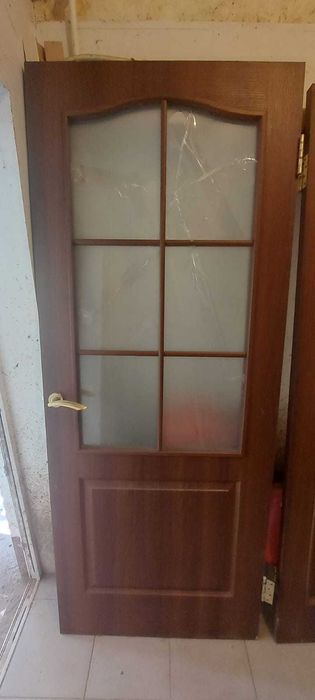 Продам межкомнатную дверь