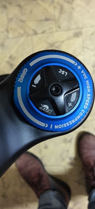 Нова Вилка FOX 2023 FACTORY SERIES 38 FLOAT 27.5 180MM GRIP 2 Kashima