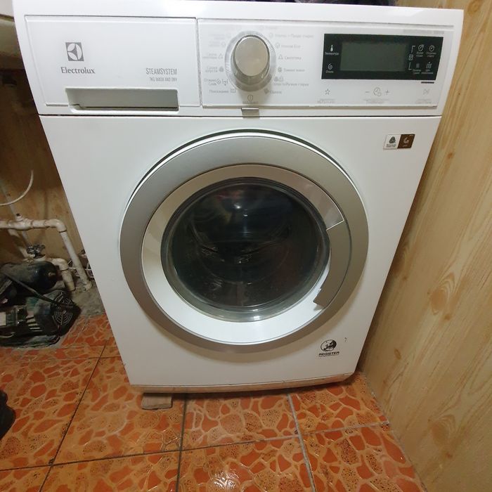 Стиральная машина elektrolux 9kg Italy