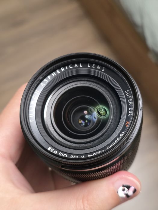 Обектив Fujifilm Fujinon XF 18-55mm F2.8-4 R LM OIS.