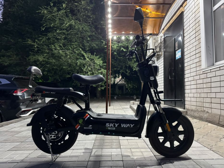 Продаётся электро мопед Sky way tadi