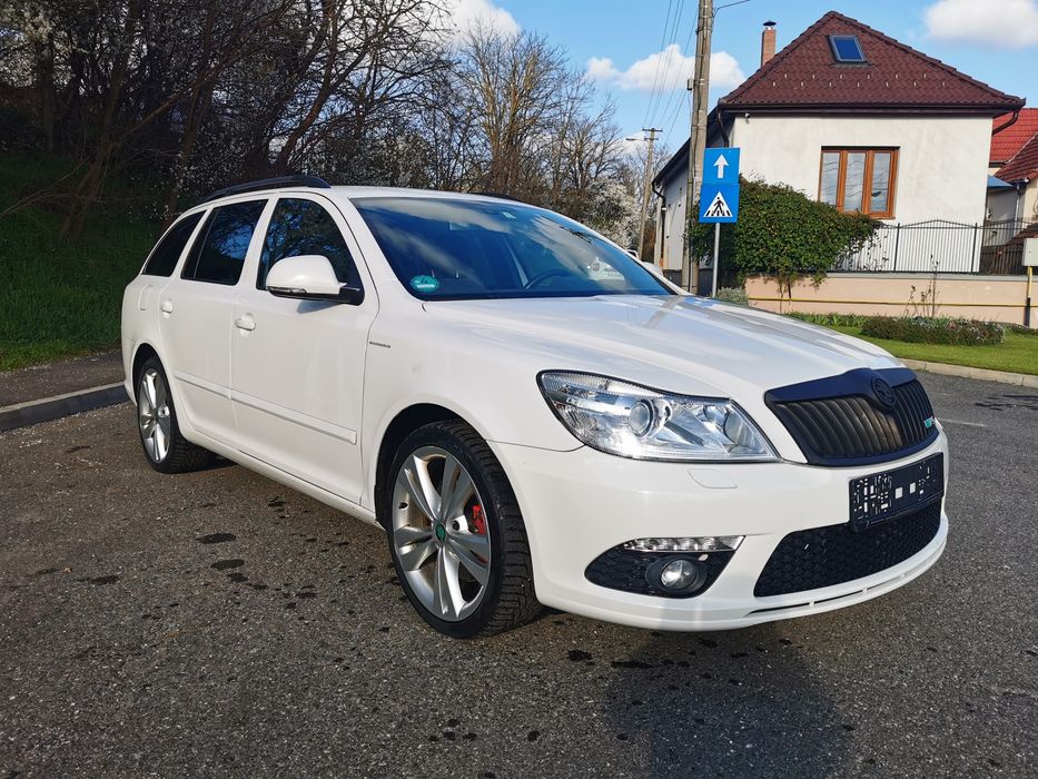 SKODA Octavia 2012 — imagine 3