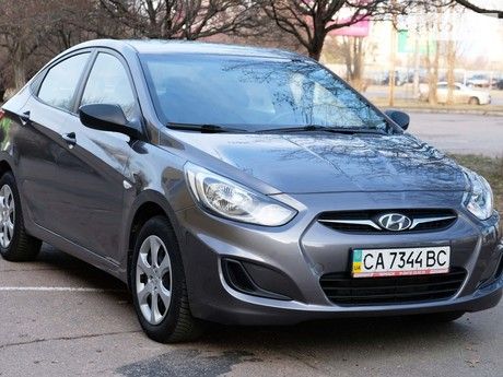 Бампер на Хэндай Акцент 11-/ Hyundai Accent 11-