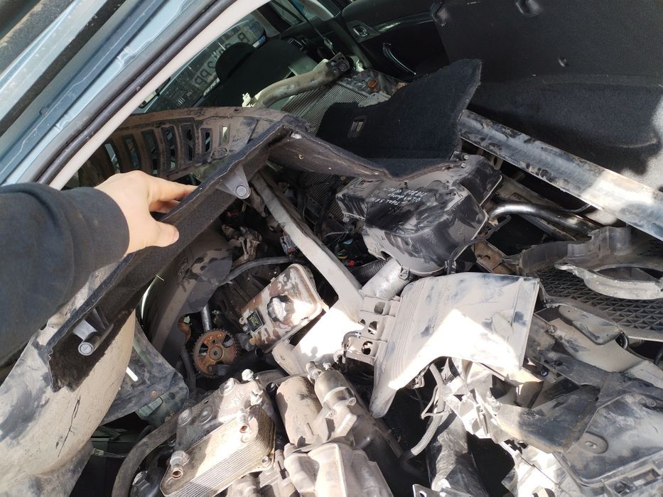 Peugeot 407 2.0hdi 136коня на части