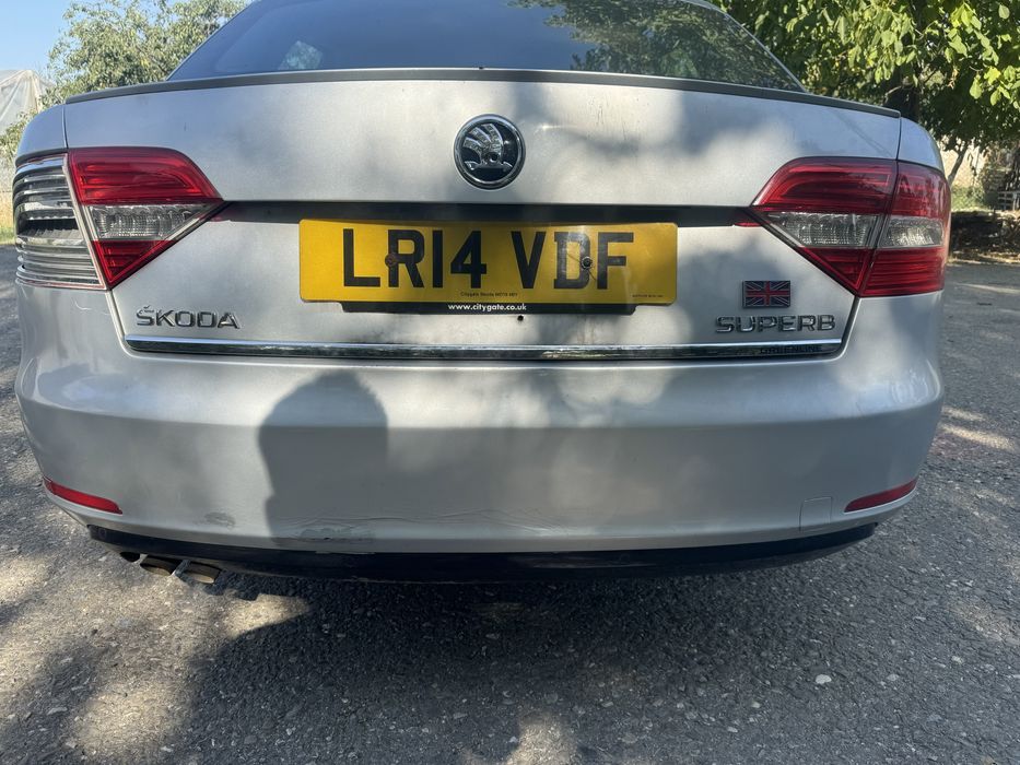 Bara spate skoda superb 2 facelift hatchback