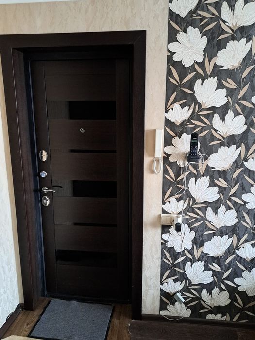 Продам 2×-комнатную квартиру