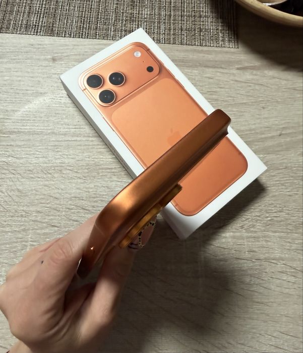 iPhone 17 Pro Max, 512GB, Space Orange
