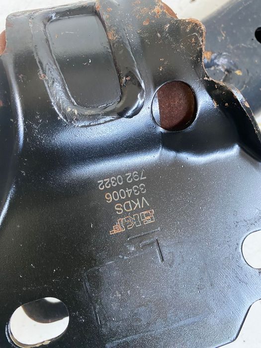 Brat stanga fata VOLVO XC60 XC70 6G9N3A052/53-FC 31277345