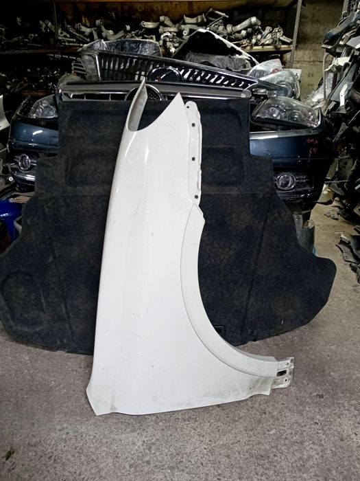 Переднее правое крыло Porsche Cayenne