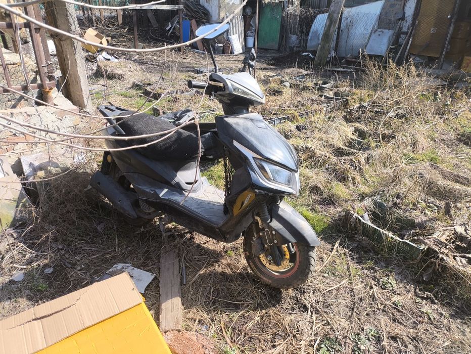 Мопед м8  Лия мотор на ходу