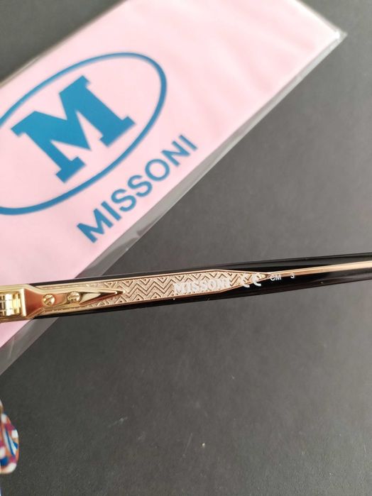 Оригинални нови очила на Missoni.