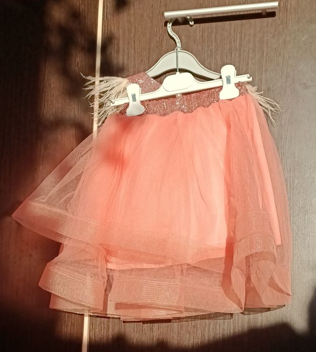 Платья и фрак с брюками для девочки от 3-6 лет