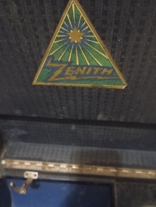 Ретро грамофон-Zenith