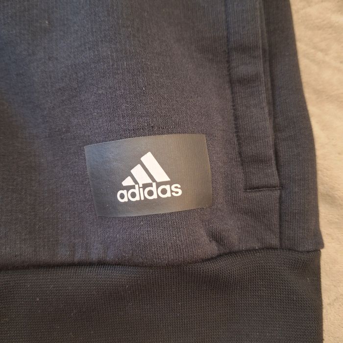 Грейка / елек zara и h&m 110/116 , горнища Adidas и champion