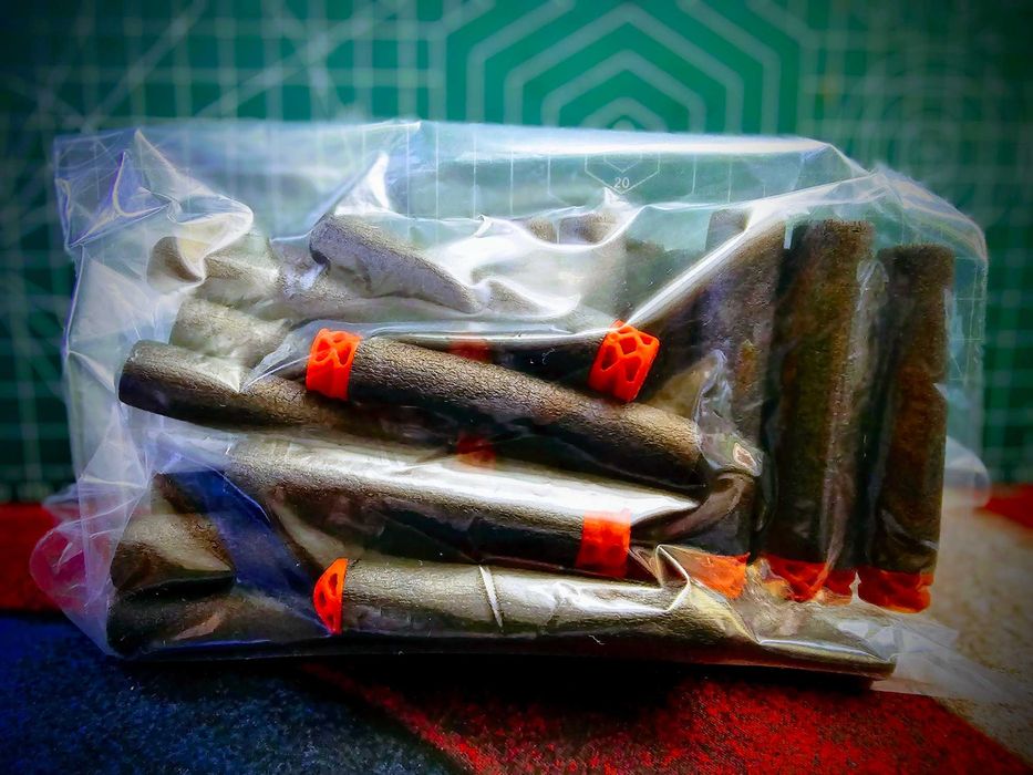 Nerf пистолет и патрони