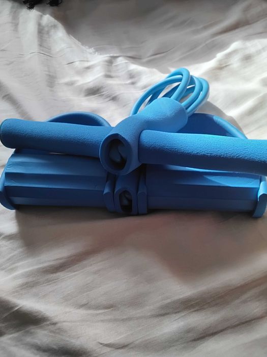 Aparat multifunctional pentru fitness cu 4 tuburi,43cmx25cm,nou