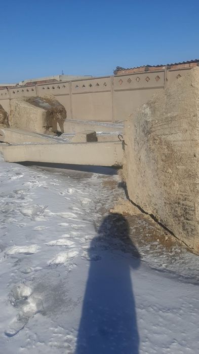 Продам Балки 18м и стойки 6,2