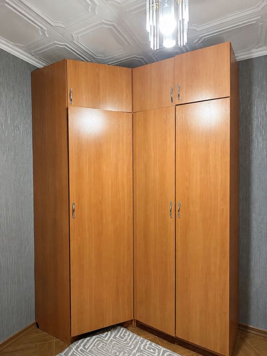 Большой Угловой Шкаф