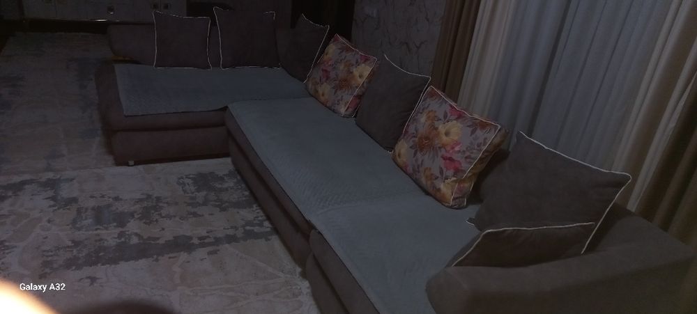 Диван уголог сатылады