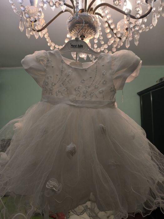 Белое детское платье