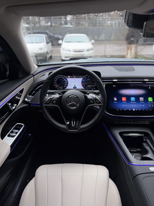 Mercedes-Benz W214 E260