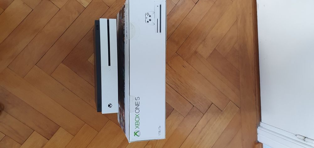 Consola Xbox One S 1TD HDR 4K BLU-RAY