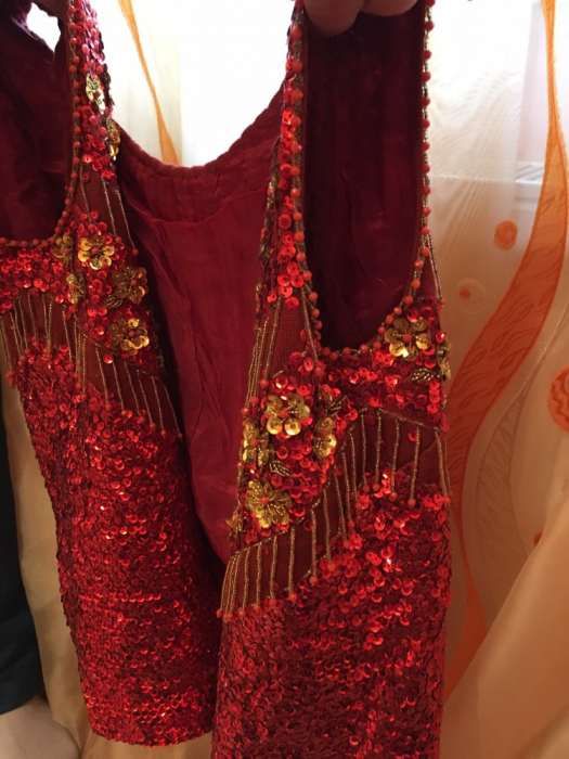 Bluza cu mărgele
