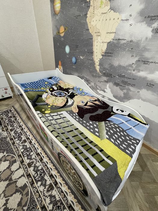 Кровать детская машинка