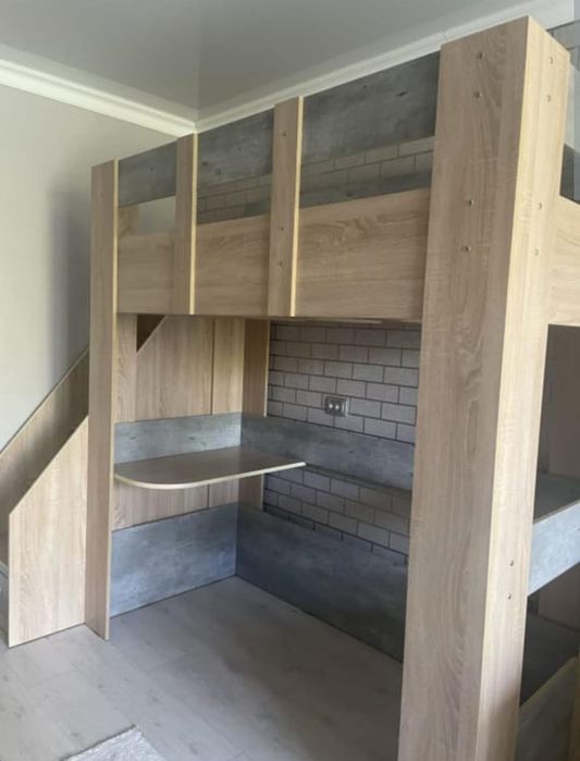 Продам двухэтажную кровать