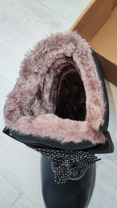 Продам рабочую обувь зимнюю