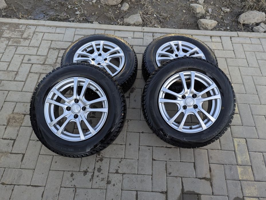 Продам диски с резиной