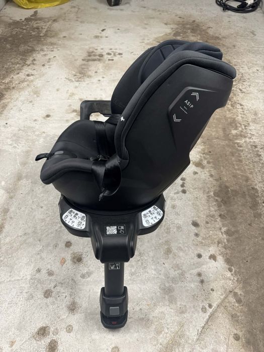 Axkid Стол за кола Spinkid (0-18 кг.)